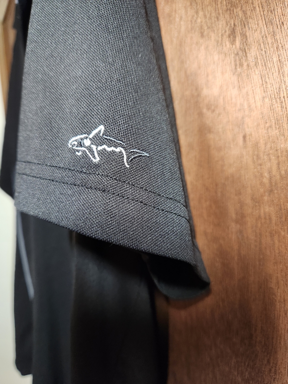 Greg Norman Shark for Tasso Elba Play Dry Men’s Golf Polo Black Size M - Picture 3 of 6